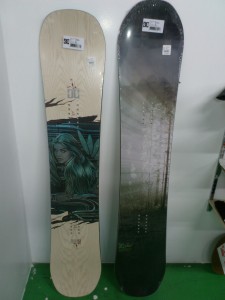 スノーボード第三弾DC SNOWBOARDING入荷しました！！