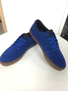 LAKAI FALL、スケートボード新作DVD「We are Blood」、スノーボード新作DVDHYWOD「WORTH DOING」入荷しました！！