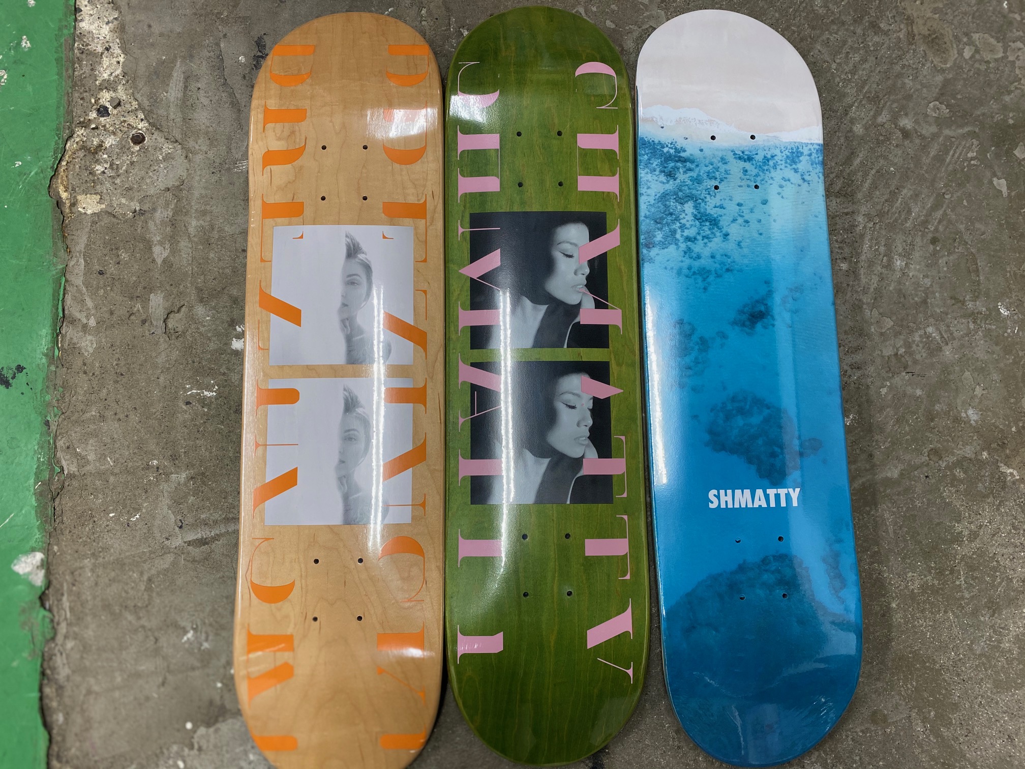 スケートアイテム V/SUAL skateboards 2019HOLIDAY、VENTURE、SPITFIRE入荷しました！！